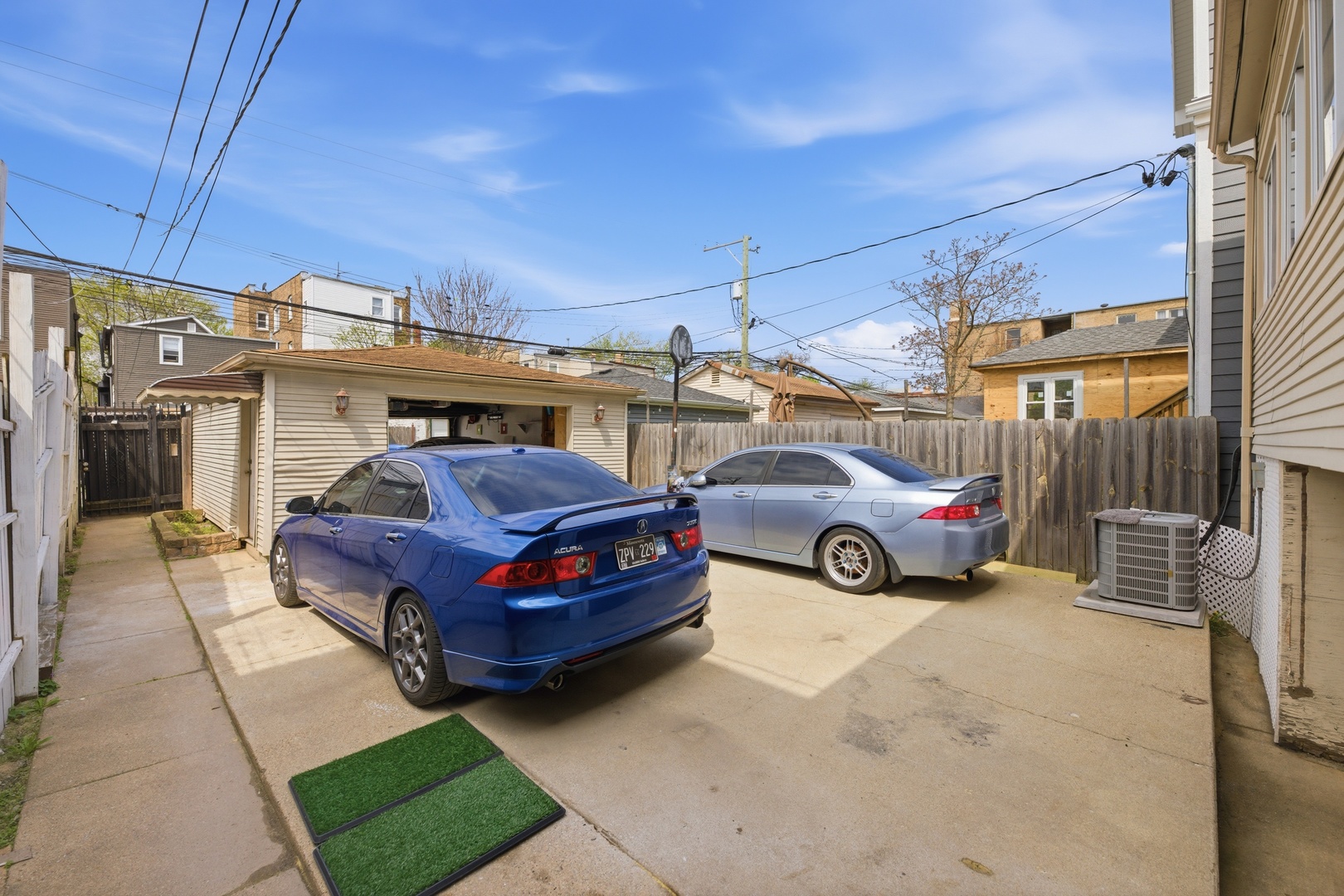 4036 North Bernard Street Chicago IL 60618