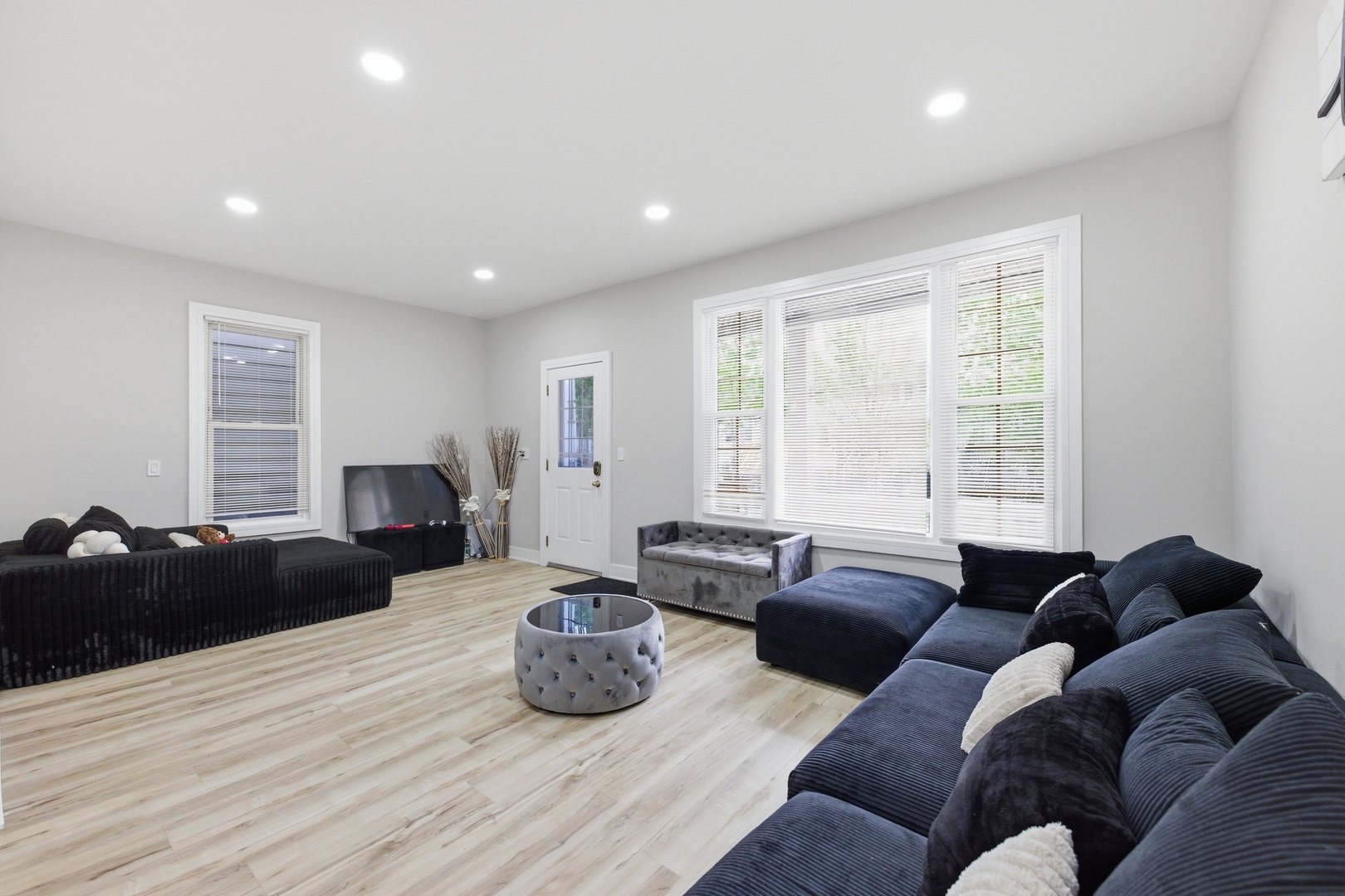 4036 North Bernard Street Chicago IL 60618
