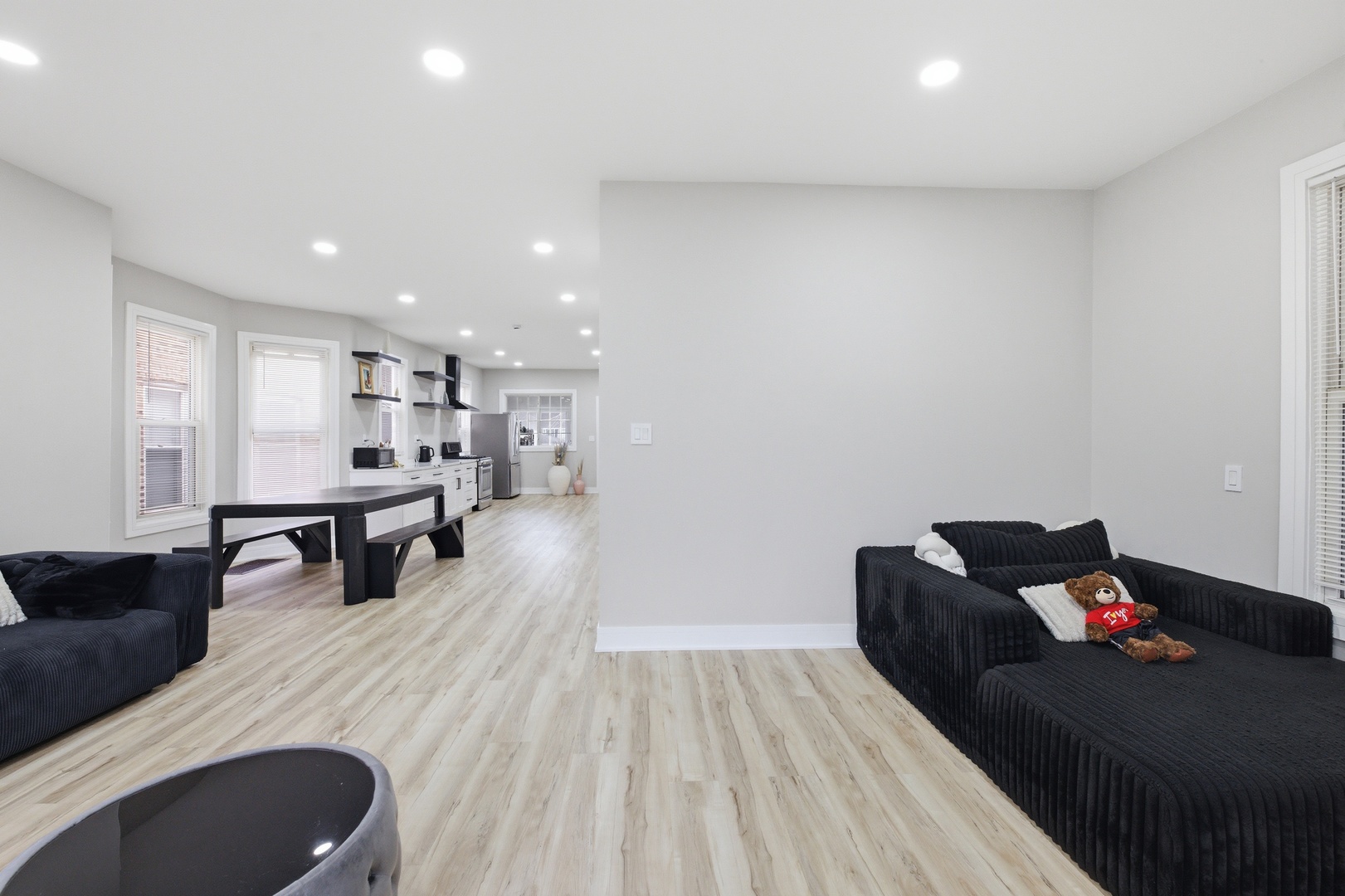 4036 North Bernard Street Chicago IL 60618