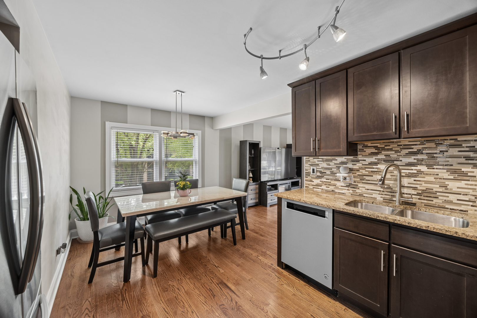 6255 South Mason Avenue Chicago IL 60638