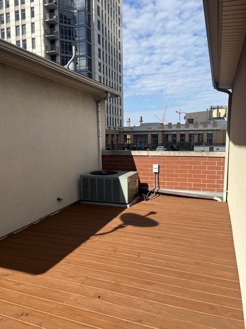 334 North Jefferson Street Chicago IL 60661