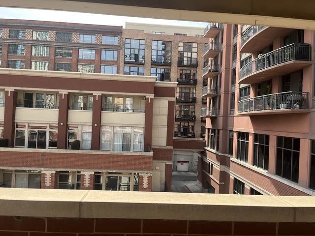 334 North Jefferson Street Chicago IL 60661