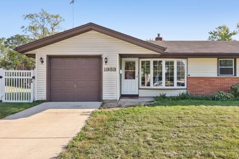 1933 Whittier Lane Schaumburg IL 60193
