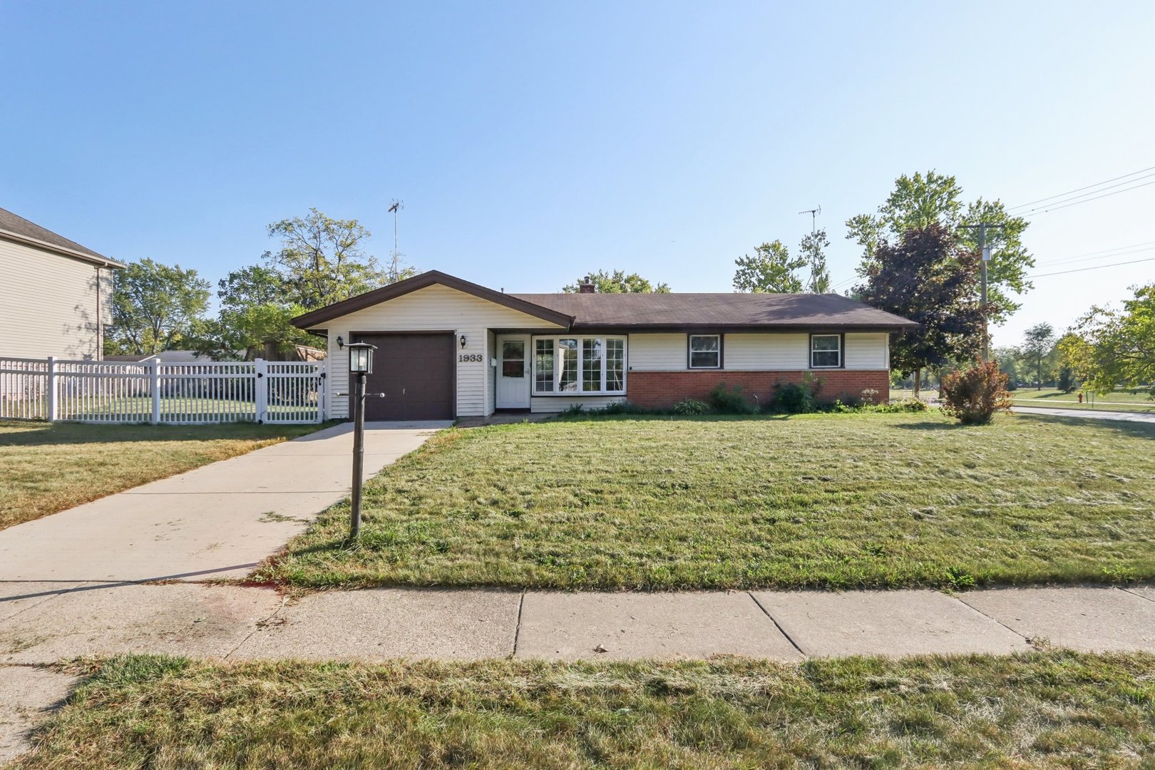 1933 Whittier Lane Schaumburg IL 60193