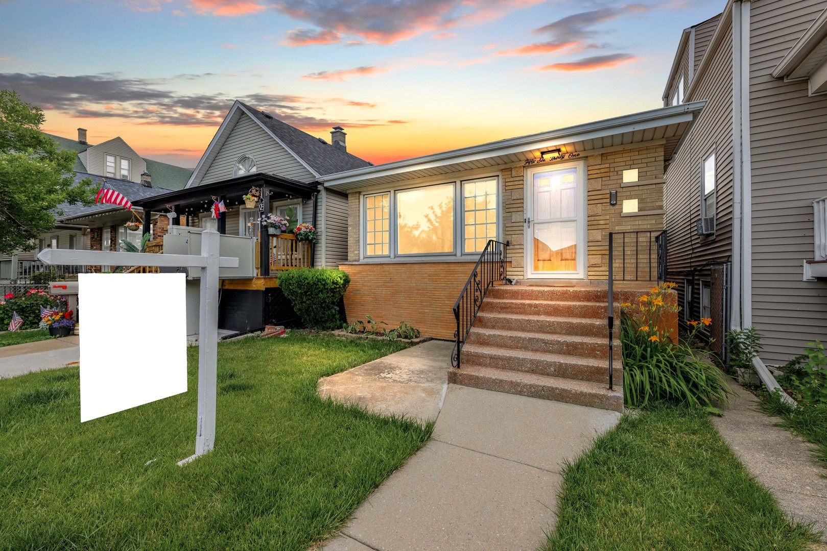 5631 West 64th Place Chicago IL 60638