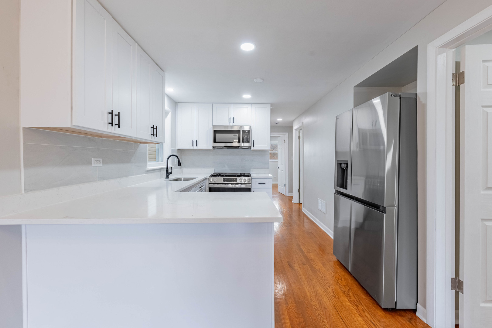 5631 West 64th Place Chicago IL 60638