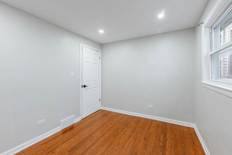5631 West 64th Place Chicago IL 60638