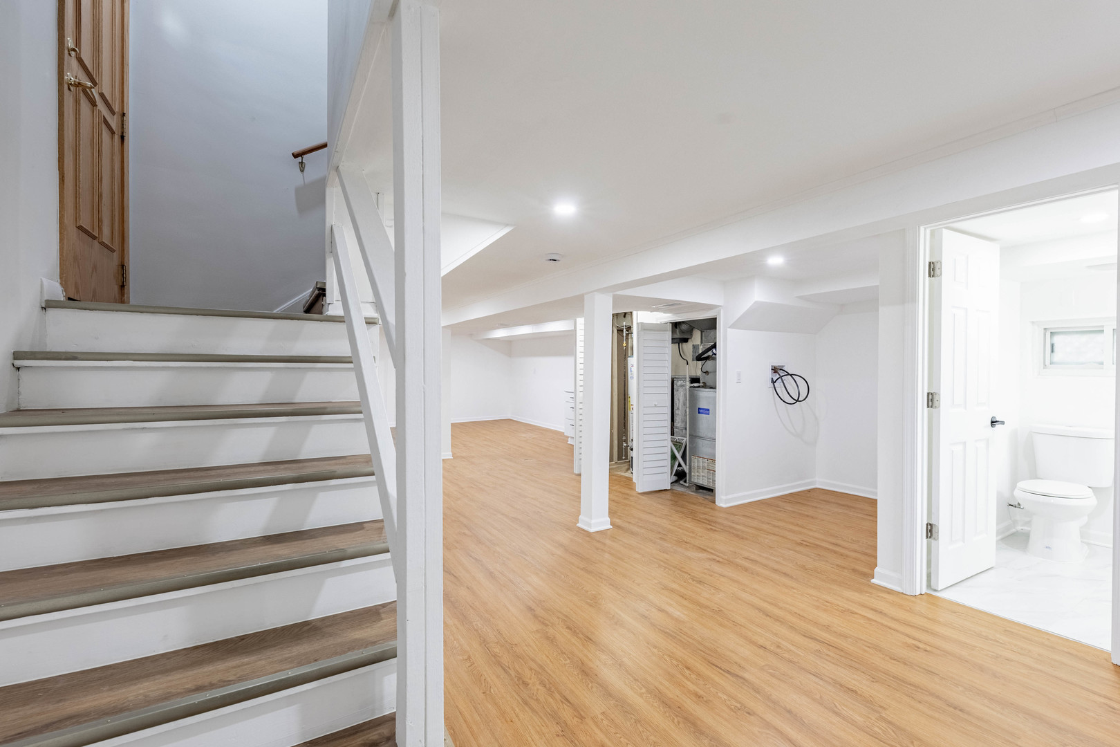 5631 West 64th Place Chicago IL 60638