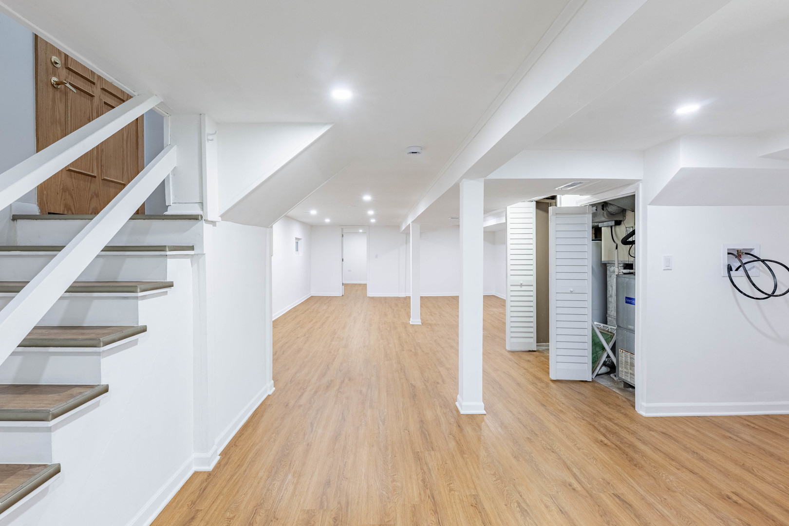 5631 West 64th Place Chicago IL 60638