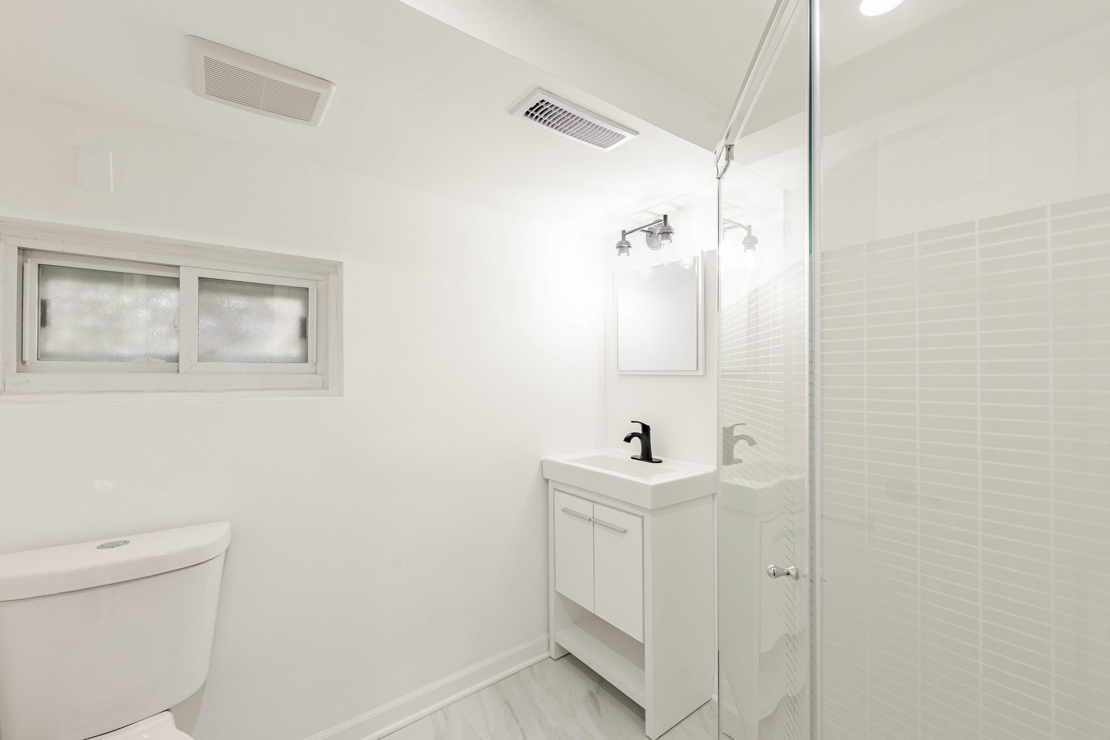 5631 West 64th Place Chicago IL 60638