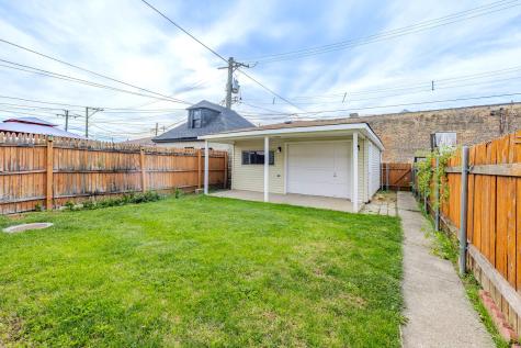 5631 West 64th Place Chicago IL 60638