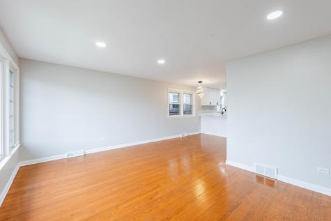 5631 West 64th Place Chicago IL 60638