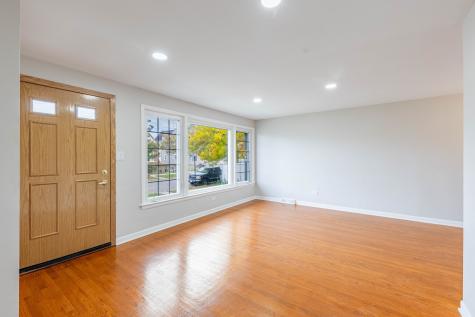 5631 West 64th Place Chicago IL 60638