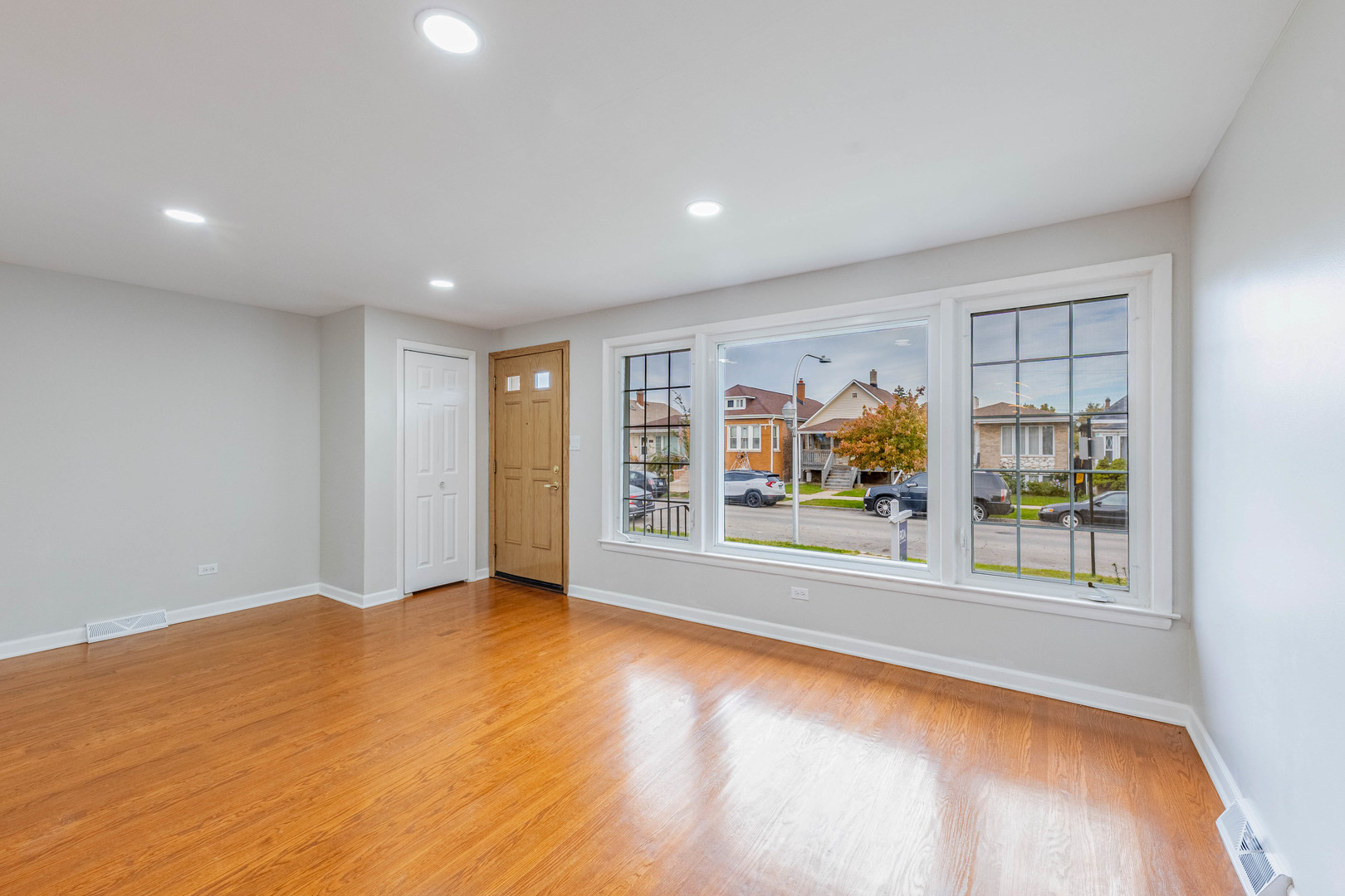 5631 West 64th Place Chicago IL 60638