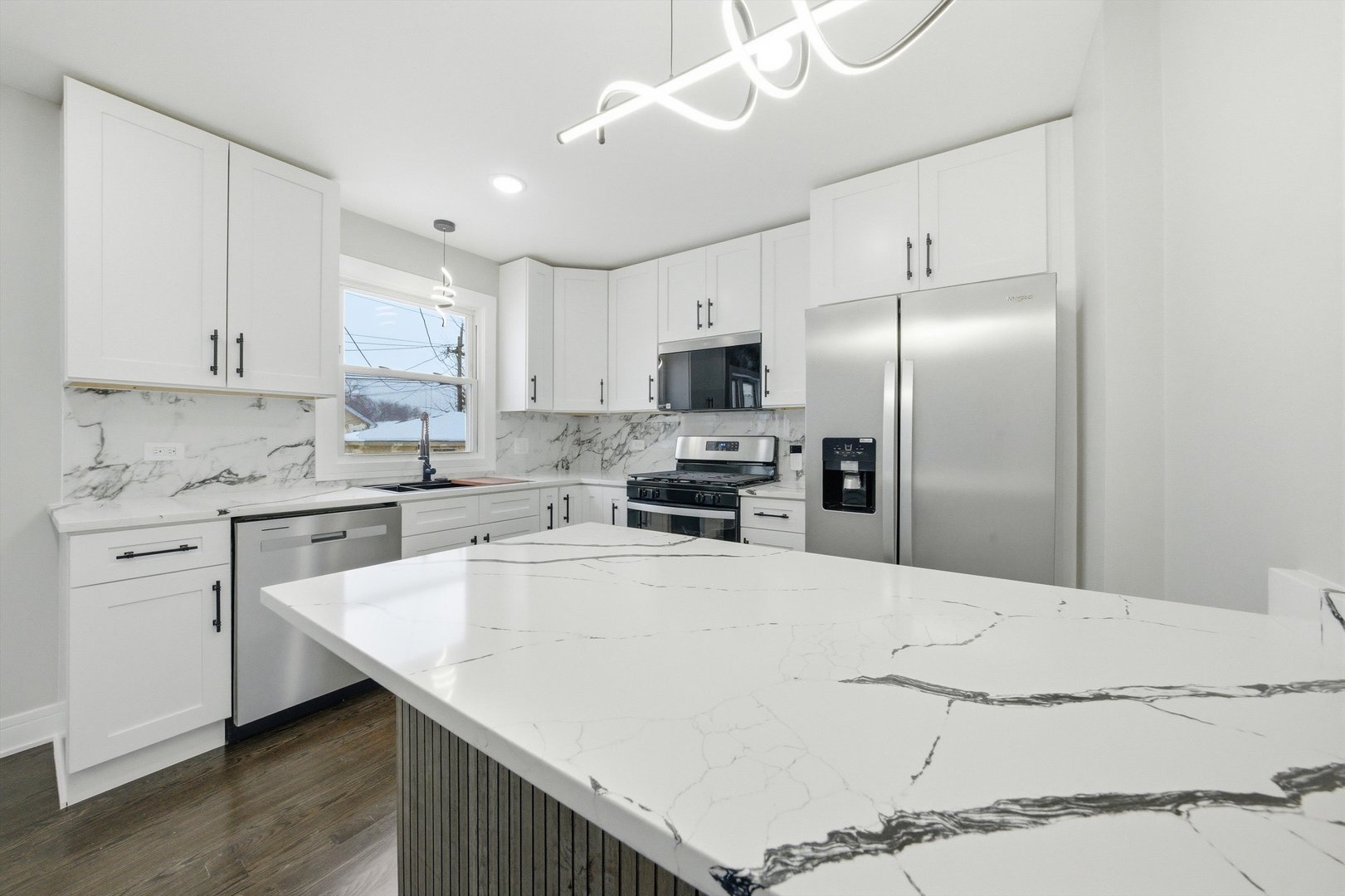 10035 South La Salle Street Chicago IL 60628