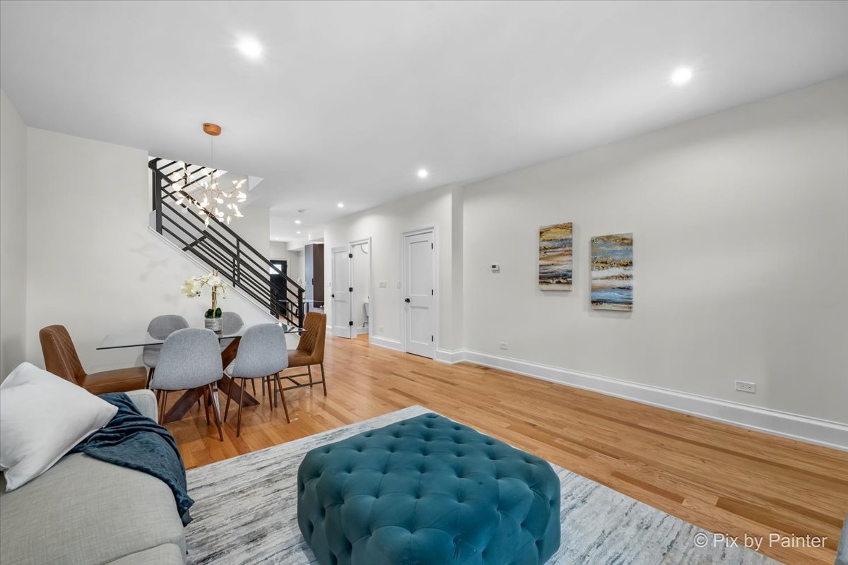 2334 North Oakley Avenue Chicago IL 60647