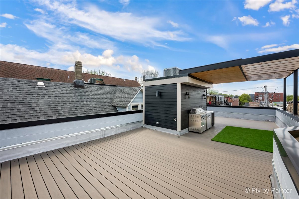 2334 North Oakley Avenue Chicago IL 60647