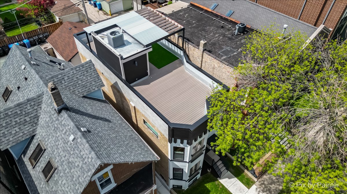 2334 North Oakley Avenue Chicago IL 60647