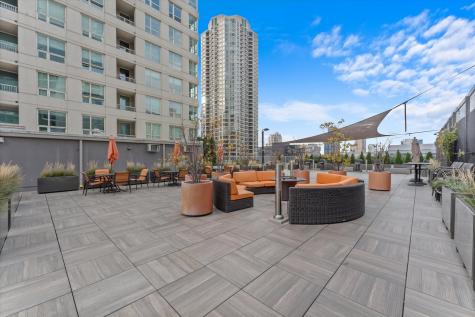 345 North La Salle Drive Chicago IL 60654