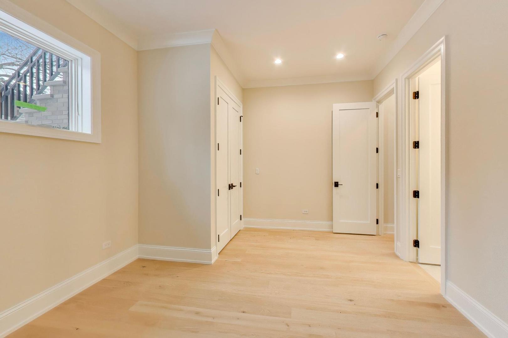 1910 West Fletcher Street Chicago IL 60657