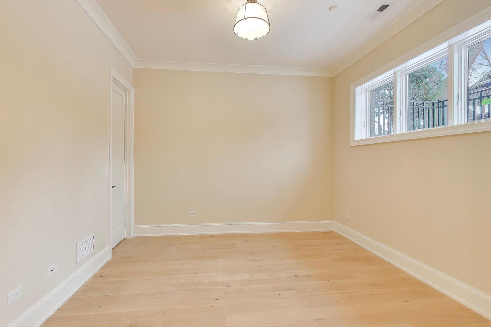 1910 West Fletcher Street Chicago IL 60657