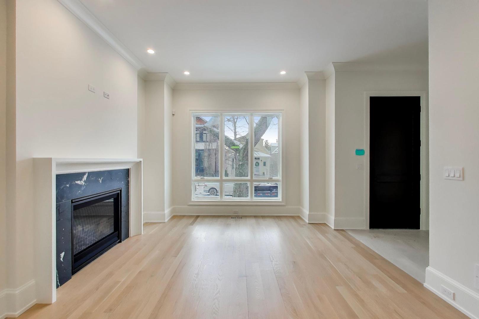 1910 West Fletcher Street Chicago IL 60657