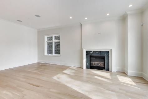 1910 West Fletcher Street Chicago IL 60657