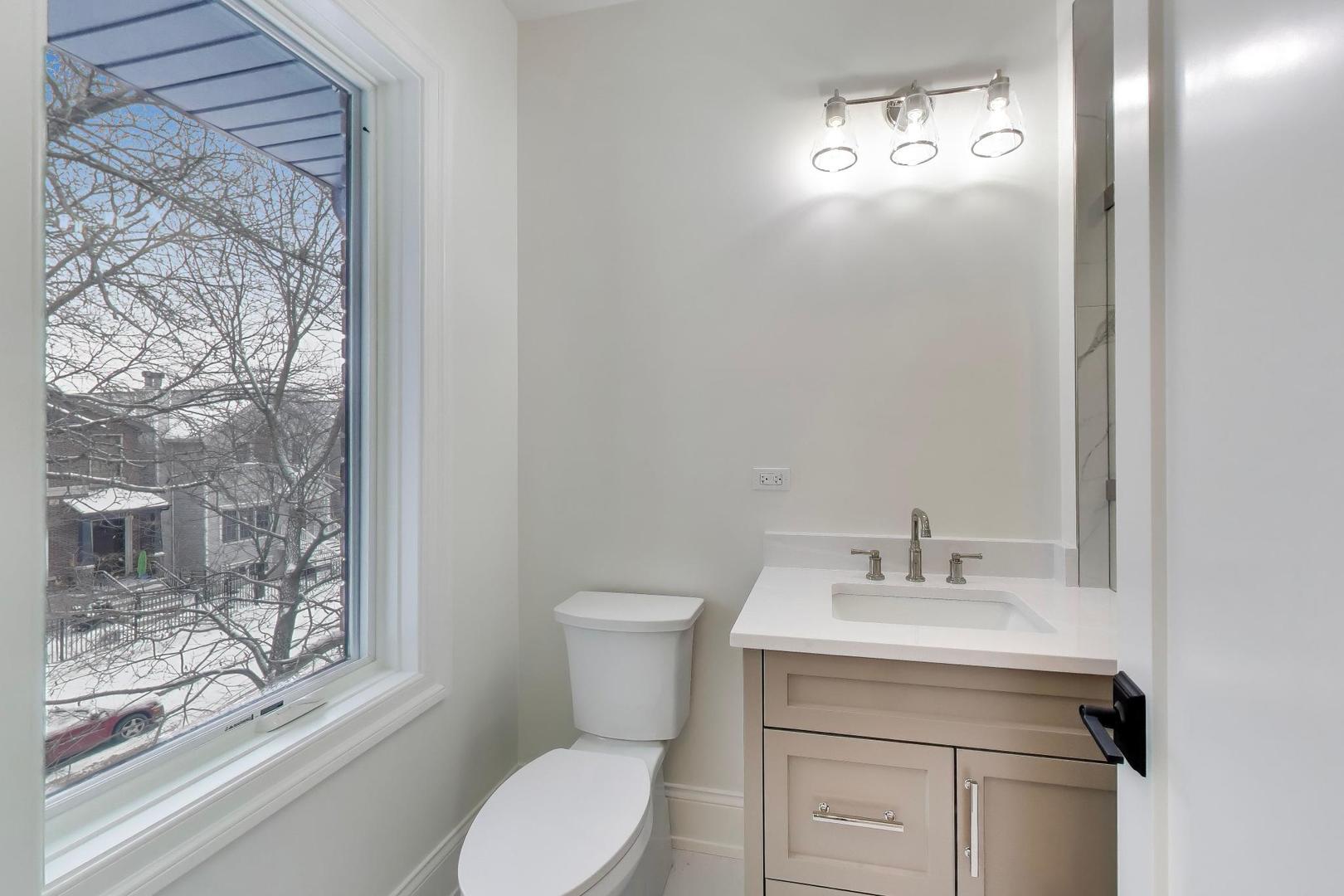 1910 West Fletcher Street Chicago IL 60657