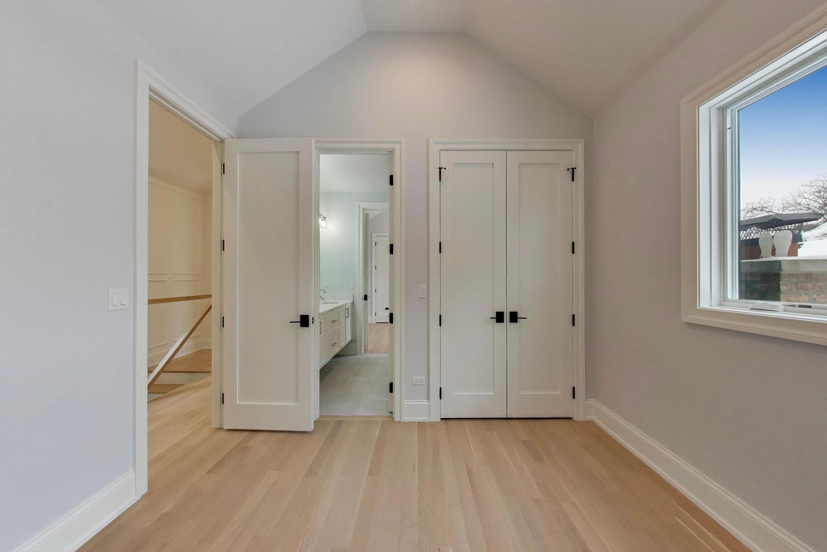 1910 West Fletcher Street Chicago IL 60657