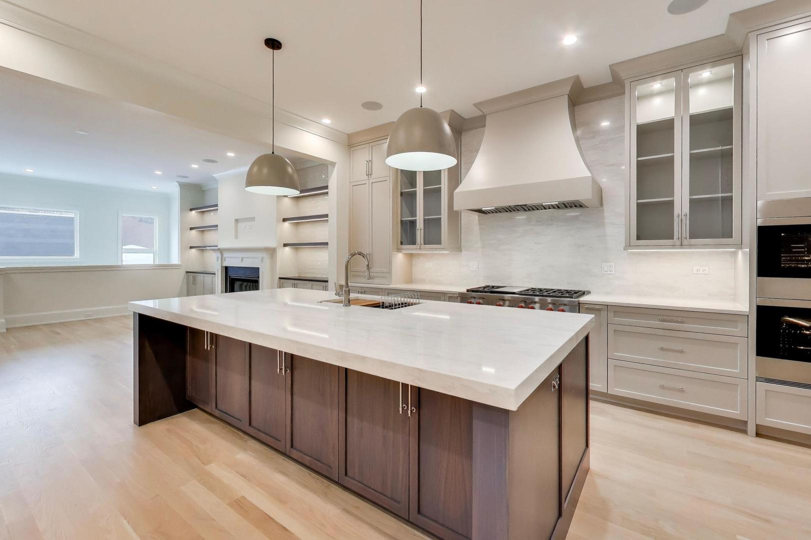 1910 West Fletcher Street Chicago IL 60657