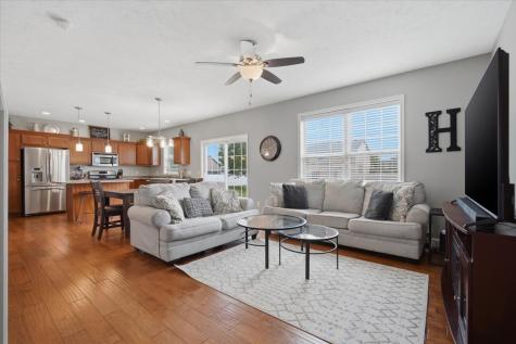 74 Dry Sage Circle Bloomington IL 61705