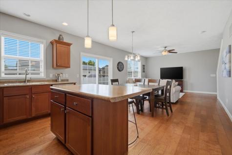 74 Dry Sage Circle Bloomington IL 61705