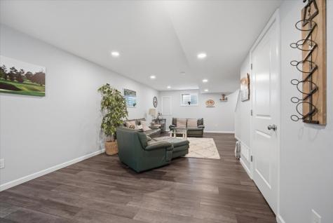 74 Dry Sage Circle Bloomington IL 61705