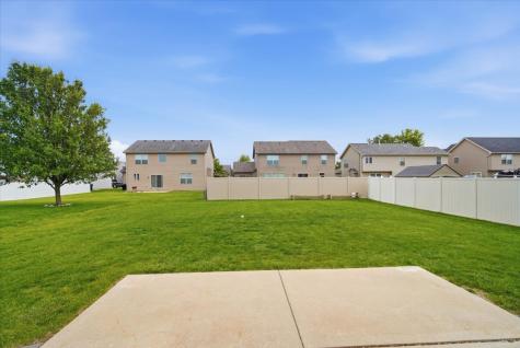 74 Dry Sage Circle Bloomington IL 61705