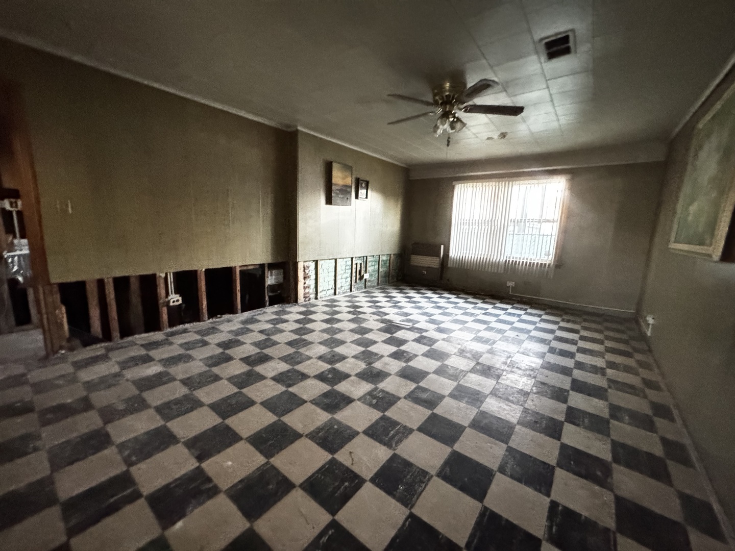 10100 South Saint Lawrence Avenue Chicago IL 60628