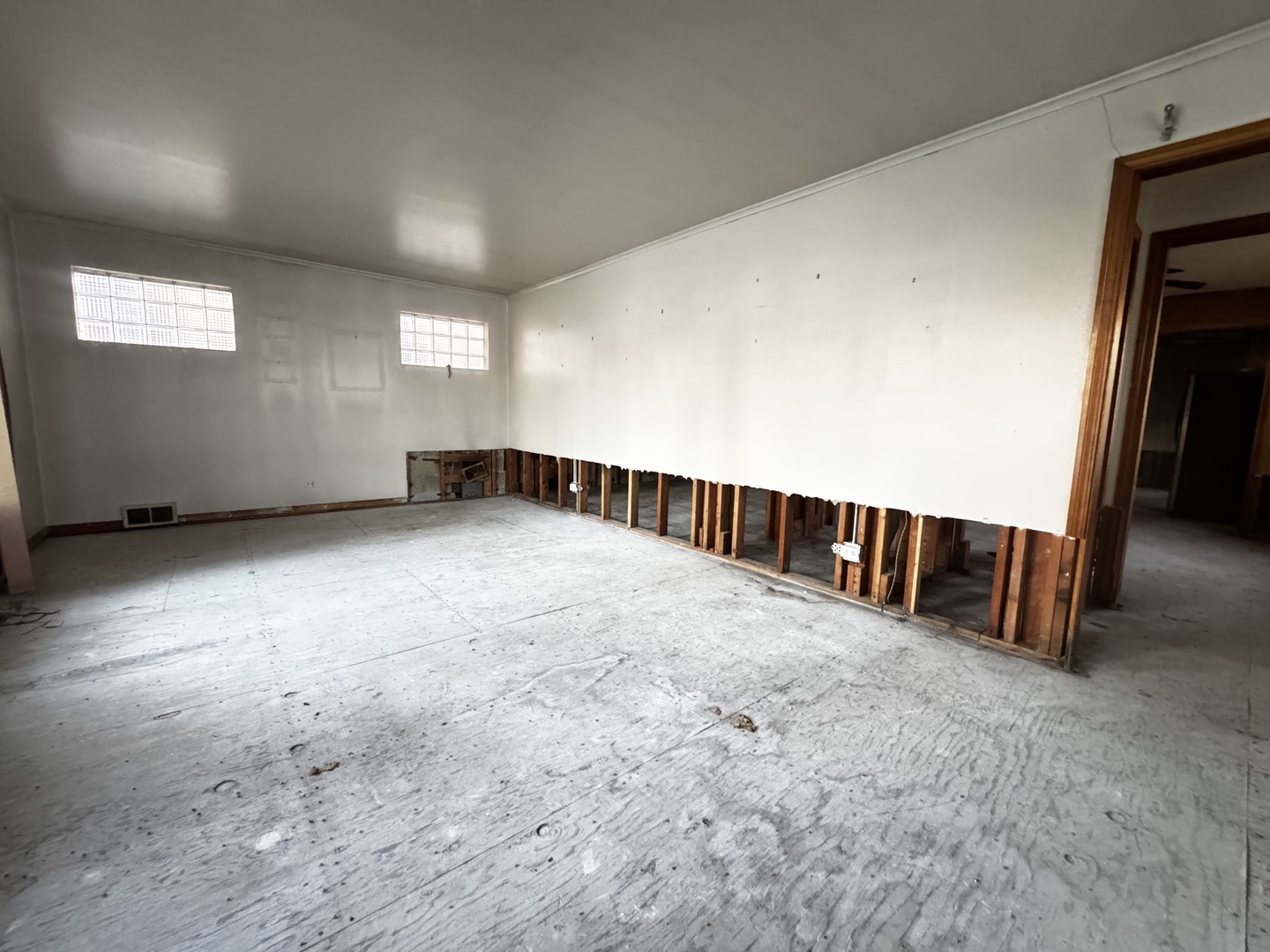 10100 South Saint Lawrence Avenue Chicago IL 60628