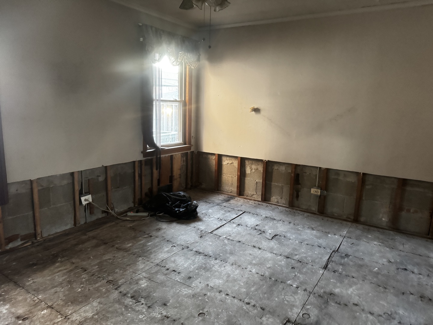 10100 South Saint Lawrence Avenue Chicago IL 60628