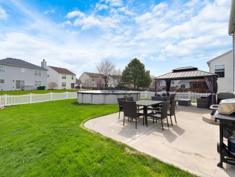 289 West Daisy Circle Romeoville IL 60446