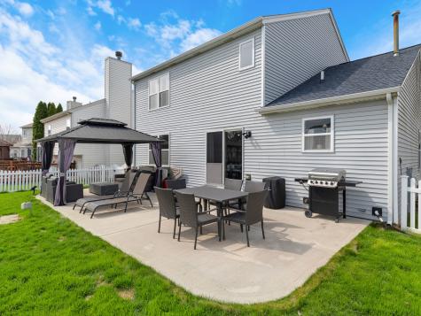 289 West Daisy Circle Romeoville IL 60446