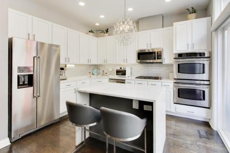 511 North Peoria Street Chicago IL 60642