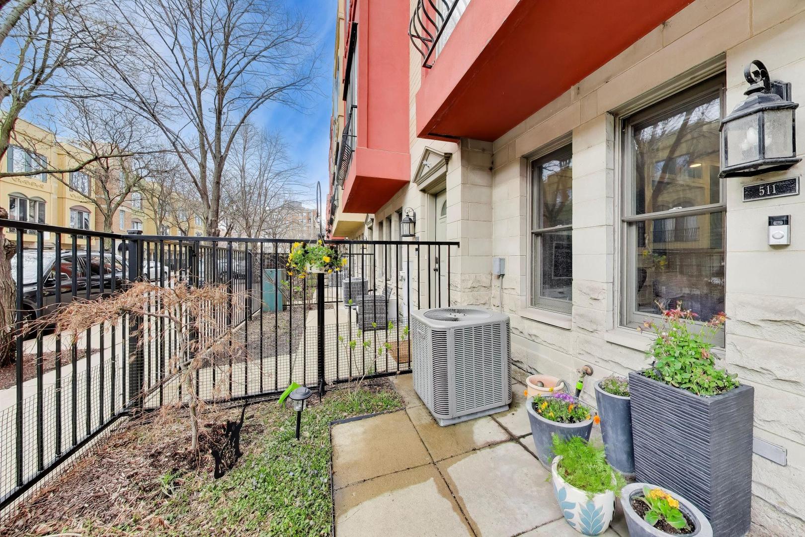 511 North Peoria Street Chicago IL 60642