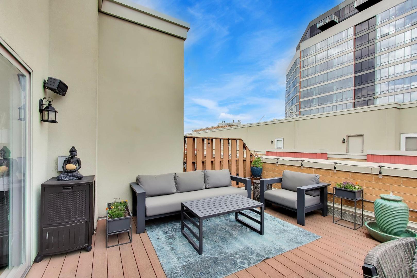 511 North Peoria Street Chicago IL 60642