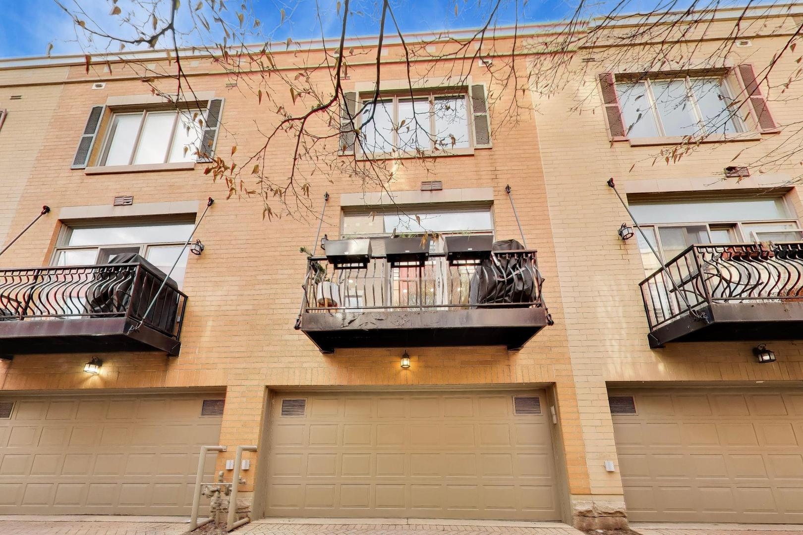 511 North Peoria Street Chicago IL 60642