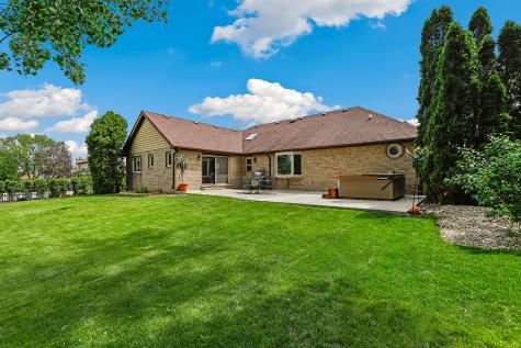 220 Grant Avenue Frankfort IL 60423