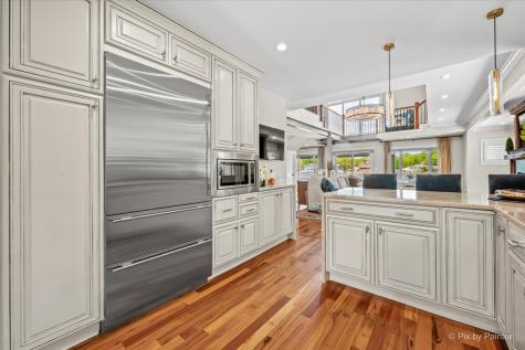 2715 North Villa Lane Mchenry IL 60051
