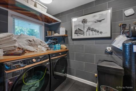2715 North Villa Lane Mchenry IL 60051