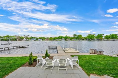 2715 North Villa Lane Mchenry IL 60051