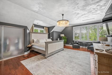 2715 North Villa Lane Mchenry IL 60051