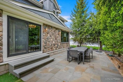 2715 North Villa Lane Mchenry IL 60051