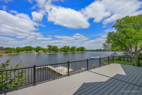 2715 North Villa Lane Mchenry IL 60051